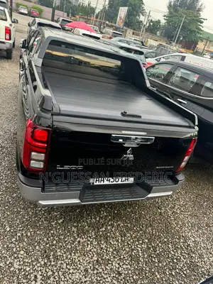Nouveau Mitsubishi L200 2025 Noir