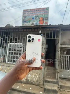 Nouveau Apple iPhone 14 Pro Max 128 GB Doré