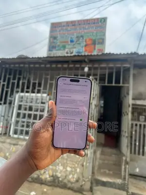 Nouveau Apple iPhone 14 Pro Max 128 GB Doré