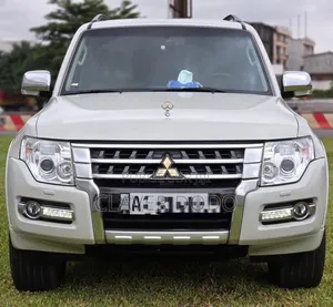 Mitsubishi Pajero 2023 Blanc