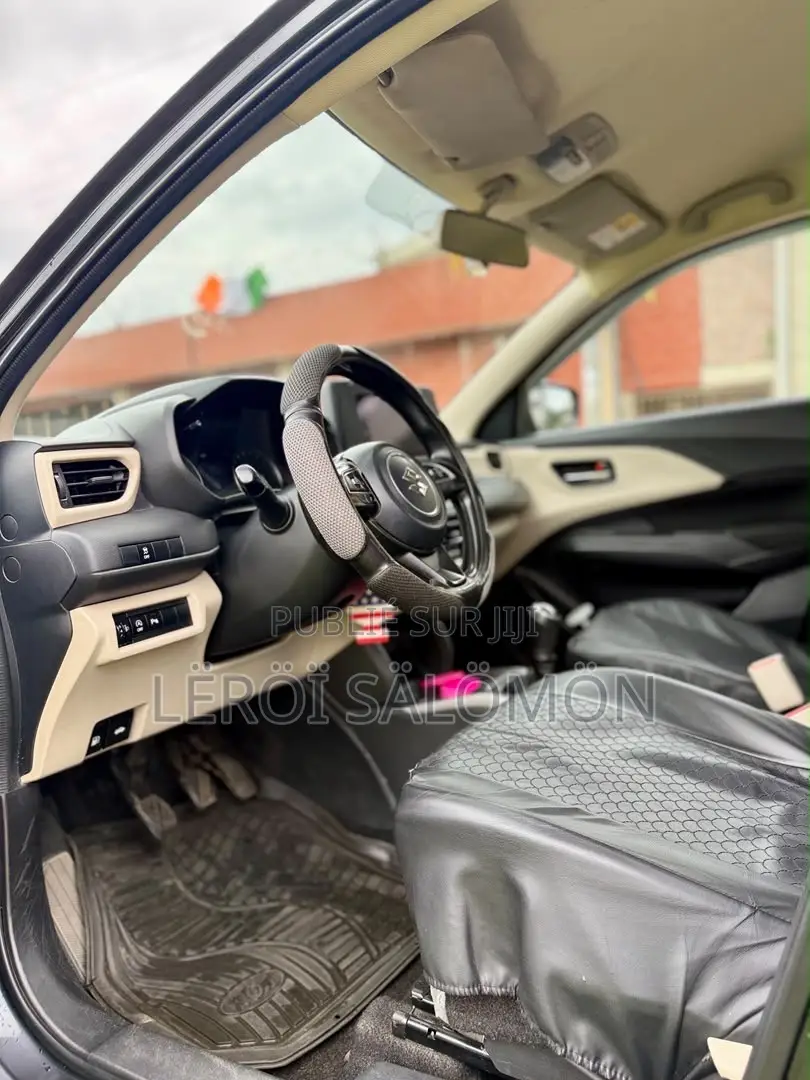 Suzuki Dzire 2025 Noir