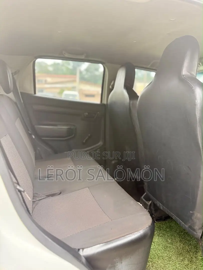 Suzuki S-Presso 2023 Rouge