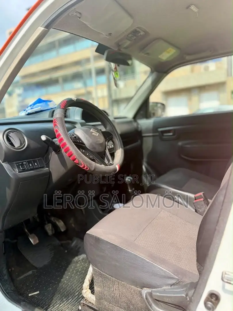 Suzuki S-Presso 2025 Rouge