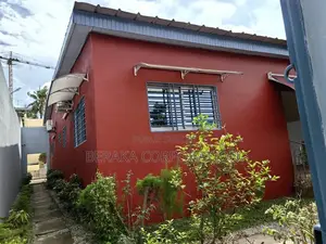 6chbre Villa dans Beraka Corporation, Cocody à Vendre