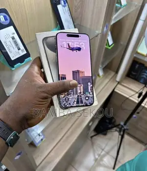 Nouveau Apple iPhone 15 Pro 256 GB Blanc