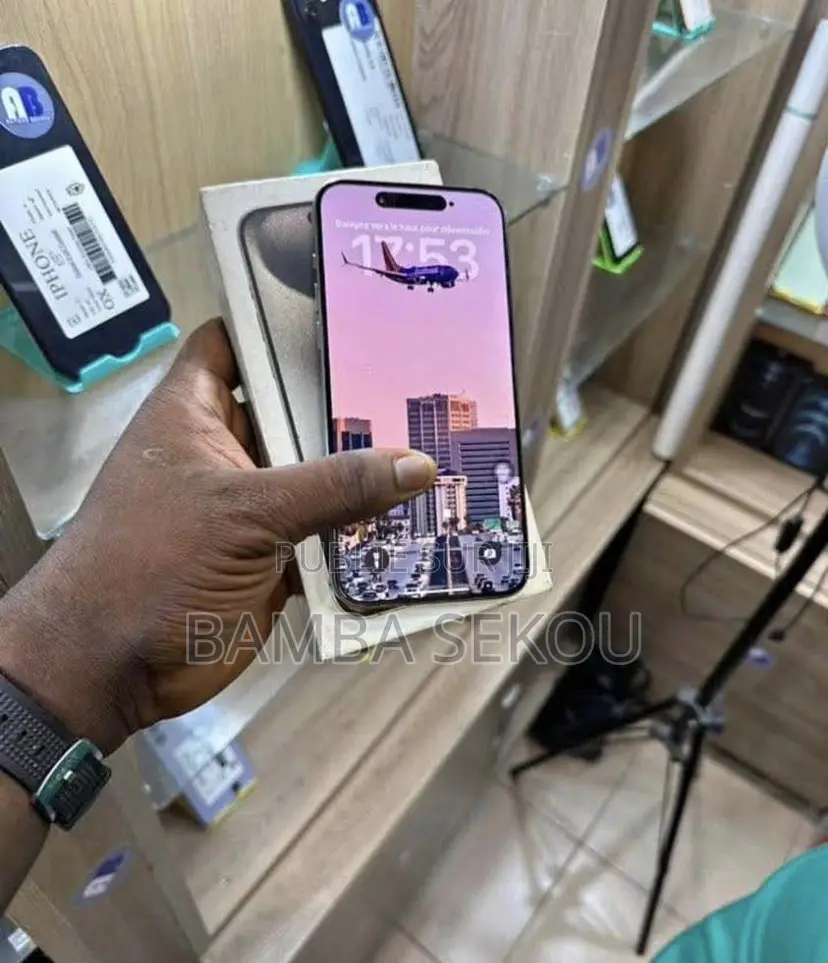 Nouveau Apple iPhone 15 Pro 256 GB Blanc
