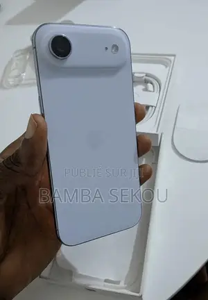Nouveau Apple iPhone 17e 256 GB Blanc