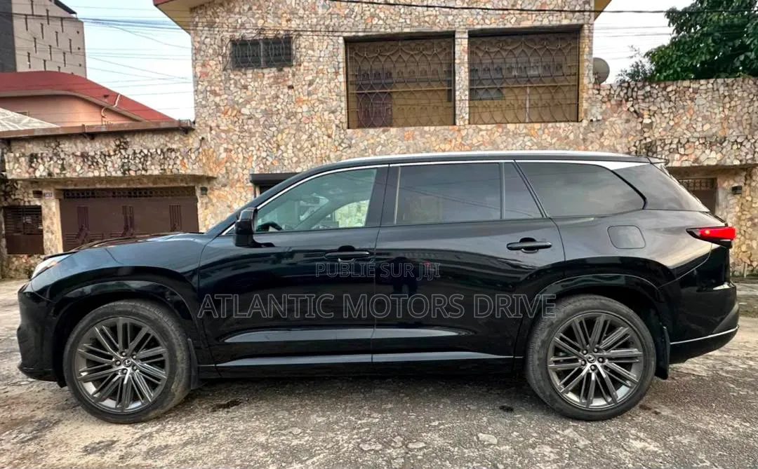 Lexus LX 2025 Noir