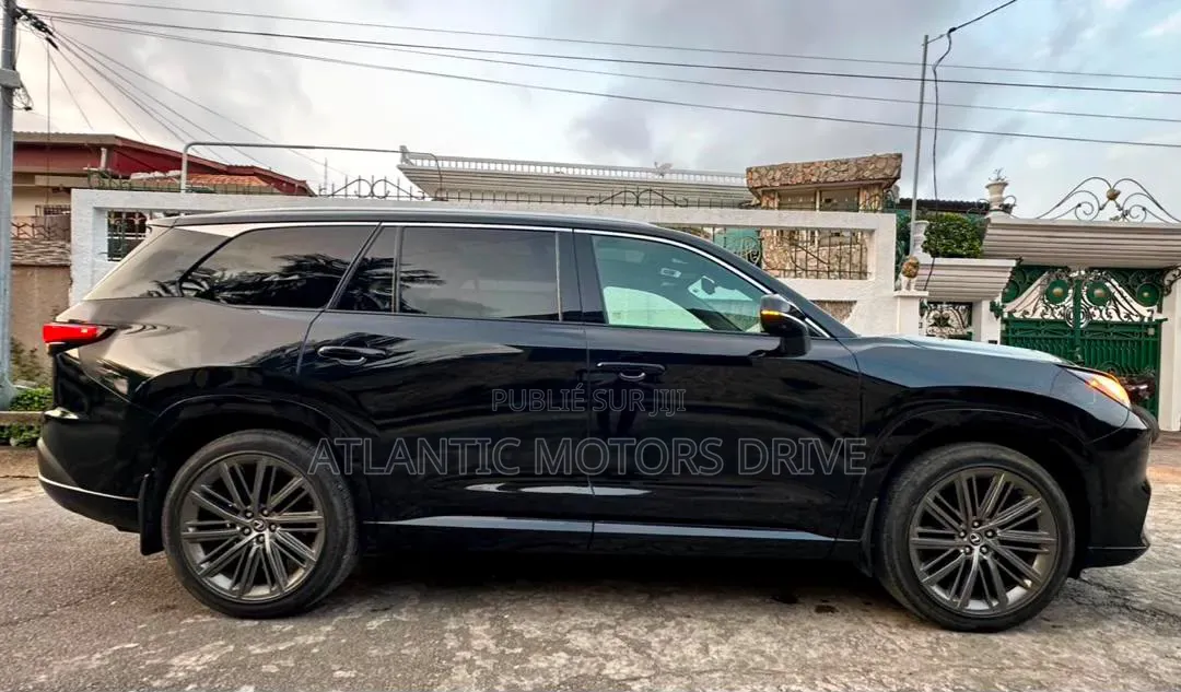Lexus LX 2025 Noir