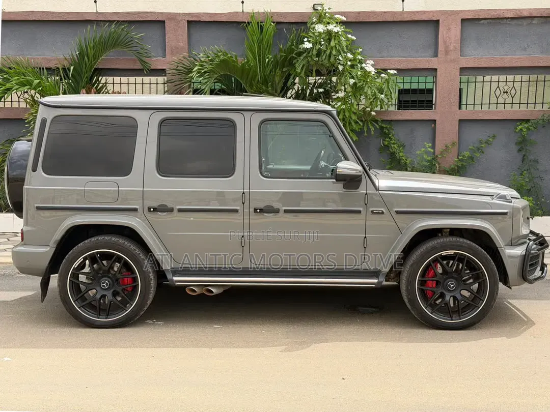 Mercedes-Benz G-Class 2023 Gris
