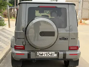 Mercedes-Benz G-Class 2023 Gris