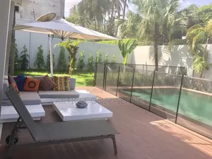 Meublé 6chbre Maison de ville/terrasse dans Grande Villa, Marcory