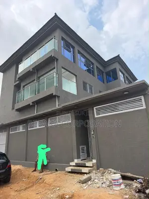 12chbre Duplex dans Beraka Corporation, Cocody à Louer