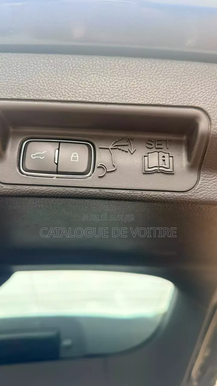 Ford Explorer 2020 Gris