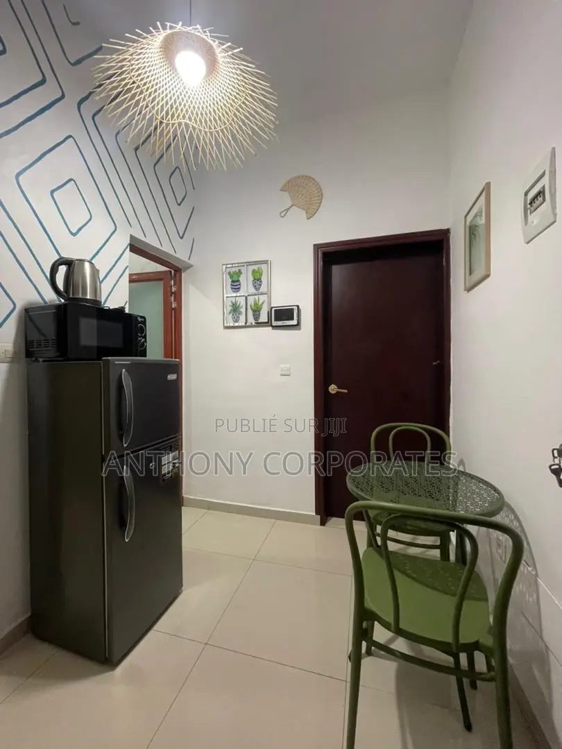 Studio Meuble - Cocody Riviera Triangle Clinique Saint Viate