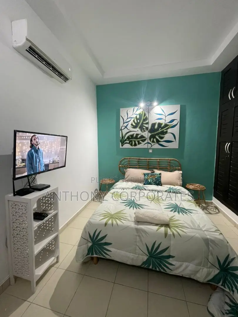 Studio Meuble - Cocody Riviera Triangle Clinique Saint Viate