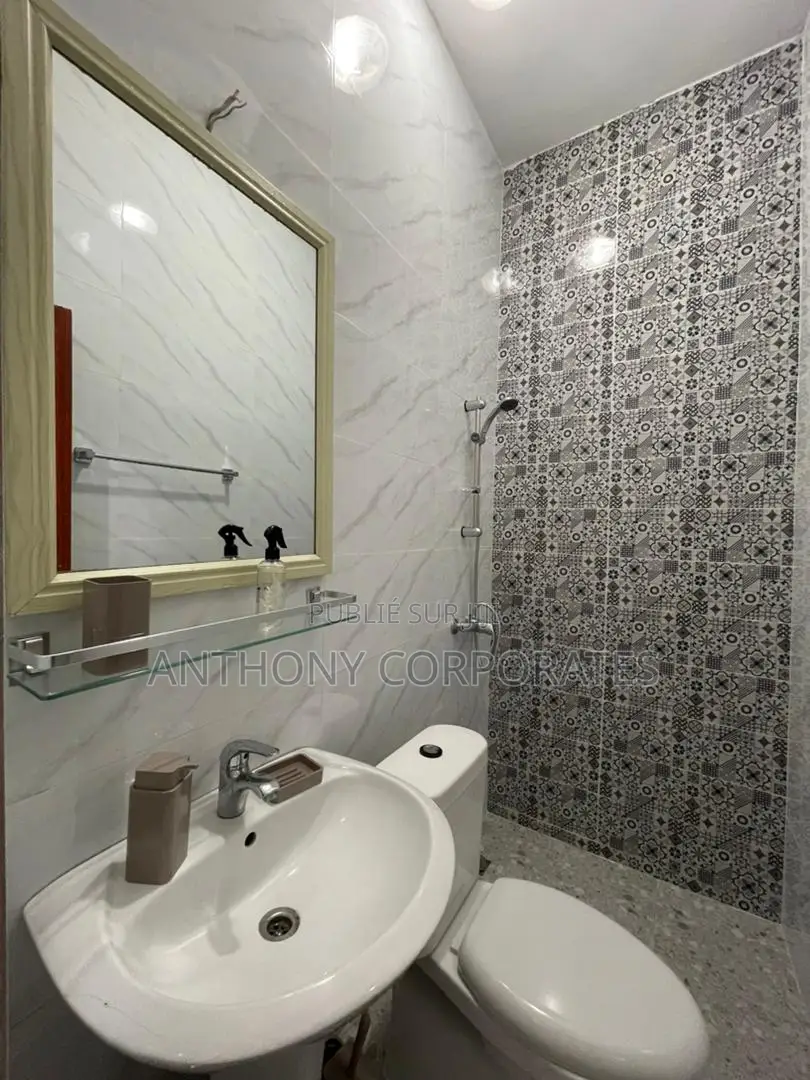 Studio Meuble - Cocody Riviera Triangle Clinique Saint Viate