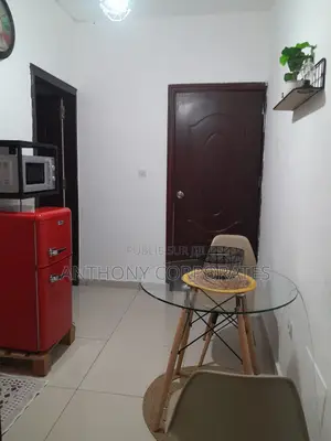 Studio Meuble - Cocody Riviera Triangle Clinique Saint Viat