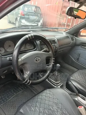 Toyota Corolla 2002 Rouge