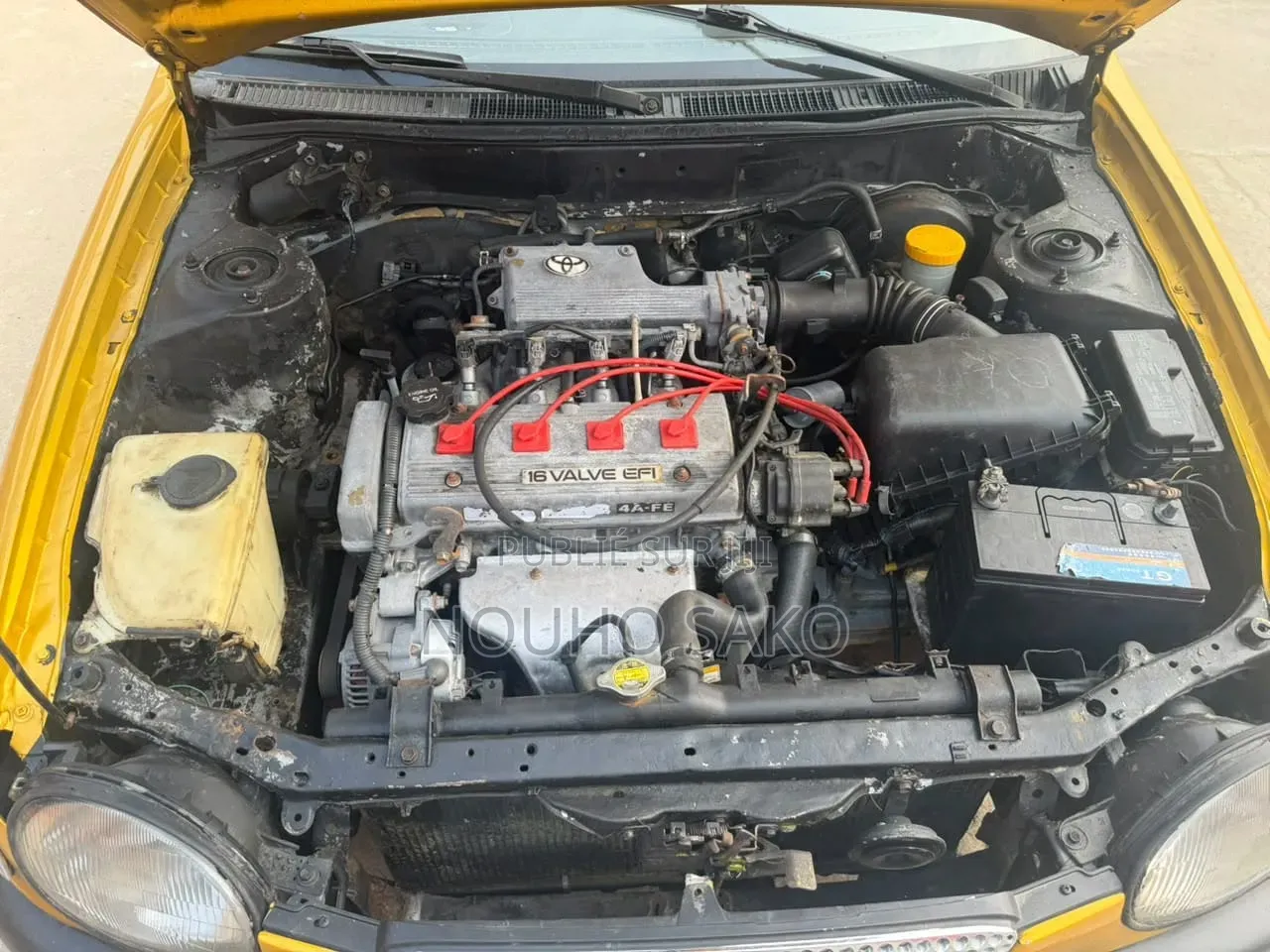 Toyota Corolla 2002 Jaune