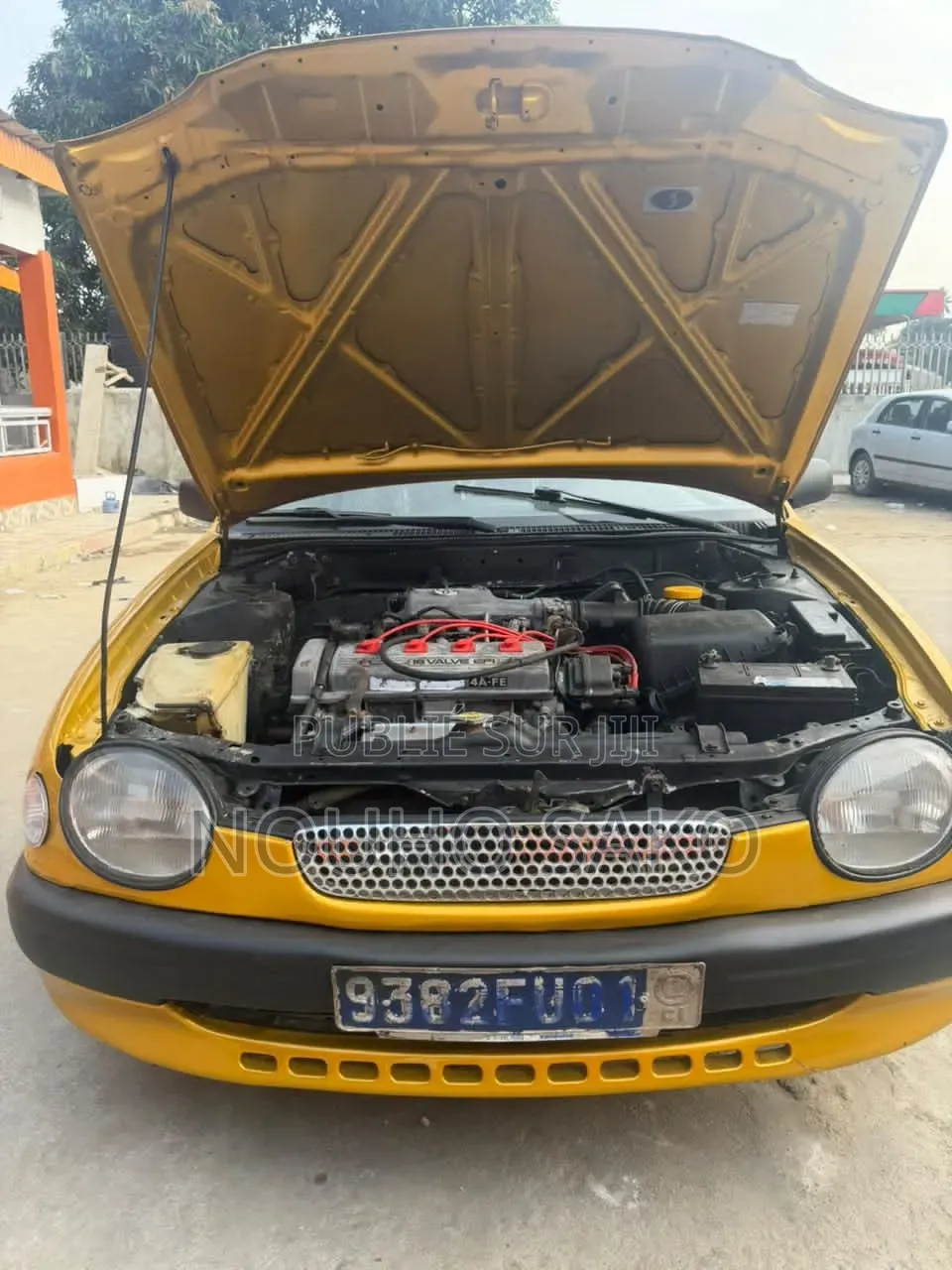 Toyota Corolla 2002 Jaune