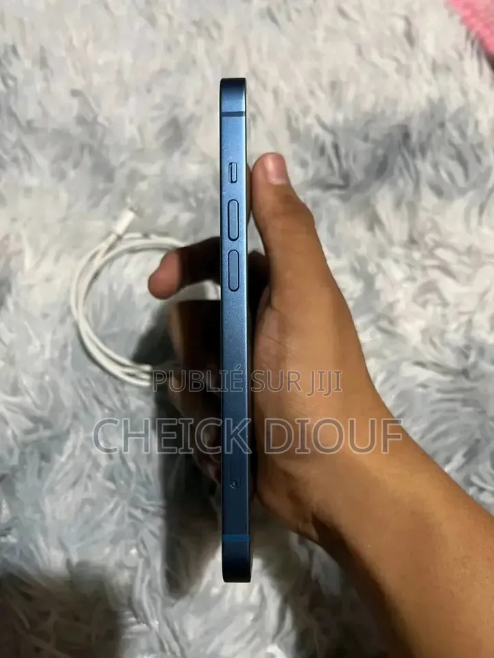 Apple iPhone 13 128 GB Bleu