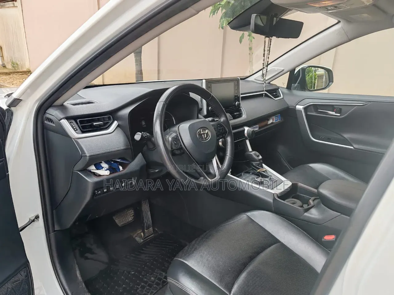Toyota RAV4 2021 Blanc