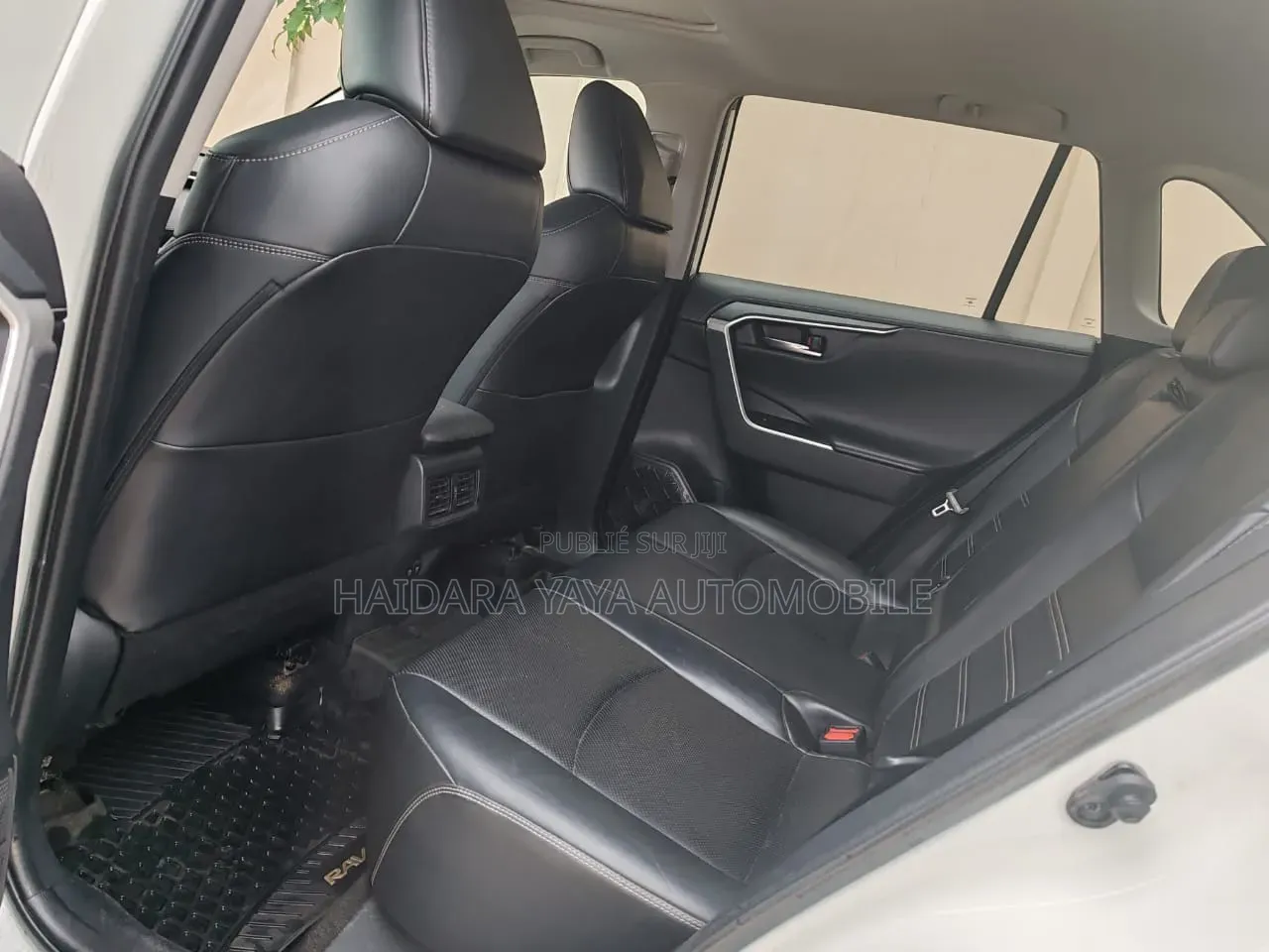 Toyota RAV4 2021 Blanc