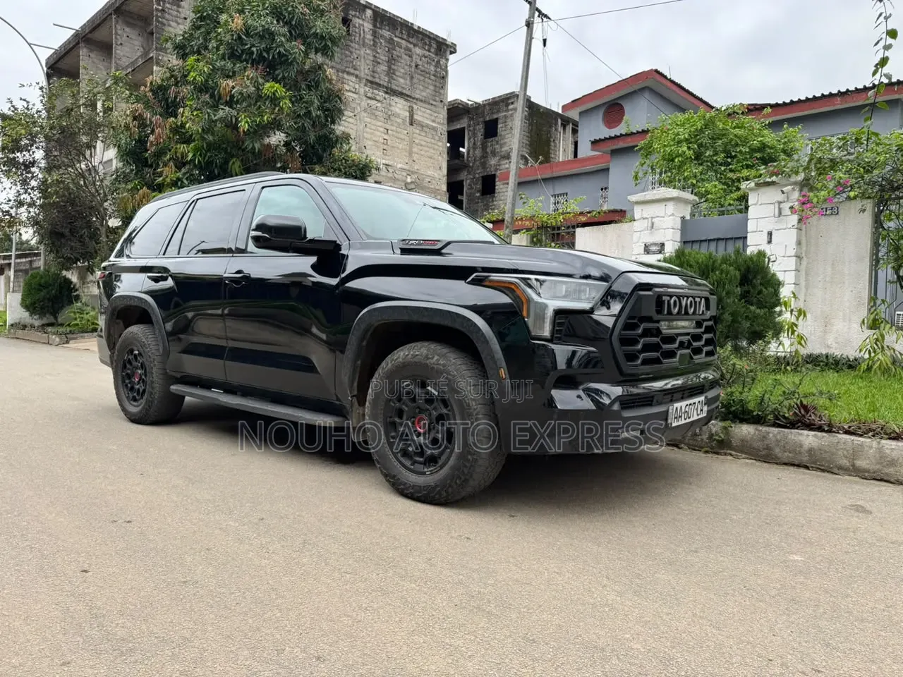 Toyota Sequoia 2024 Noir