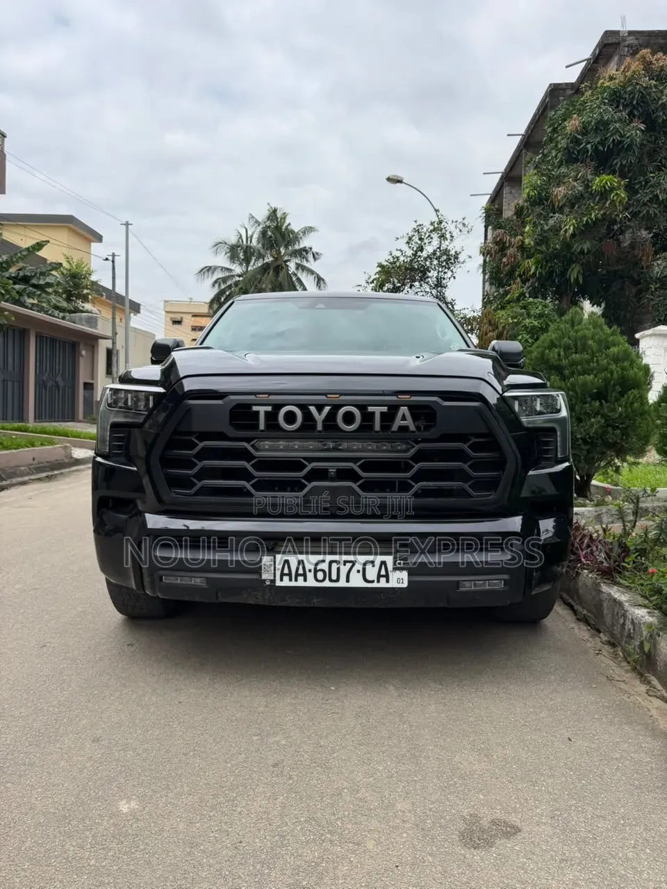 Toyota Sequoia 2024 Noir