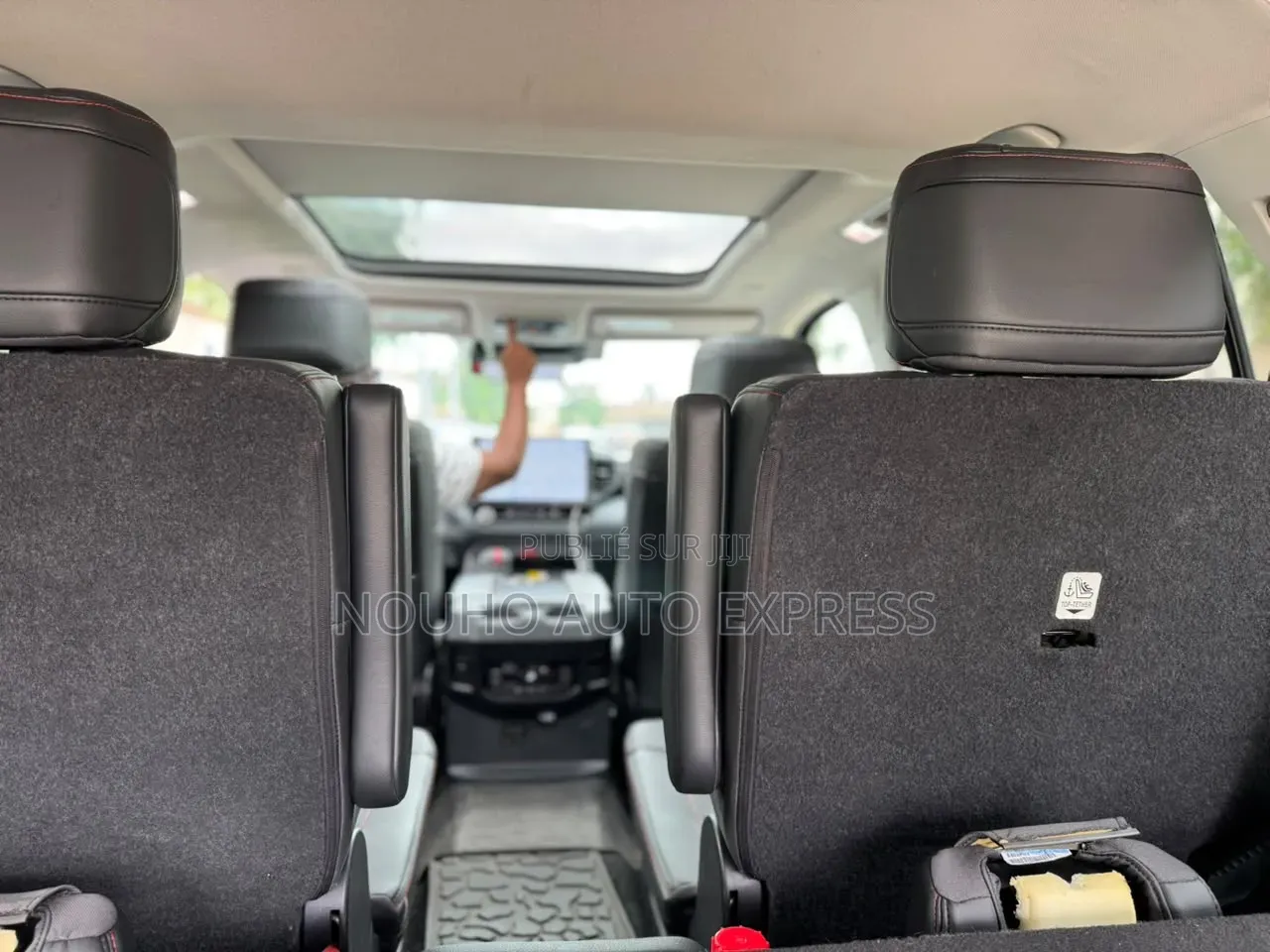 Toyota Sequoia 2024 Noir