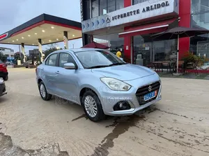 Suzuki Dzire 2023 Gris