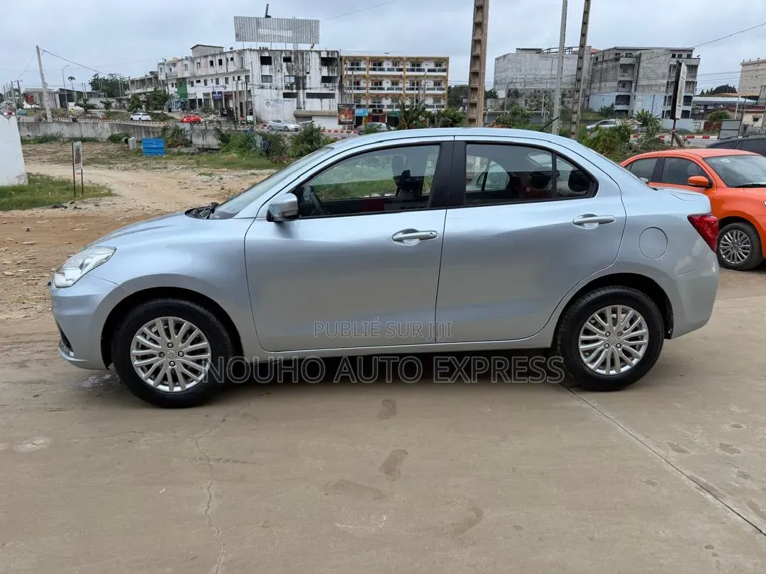 Suzuki Dzire 2023 Gris