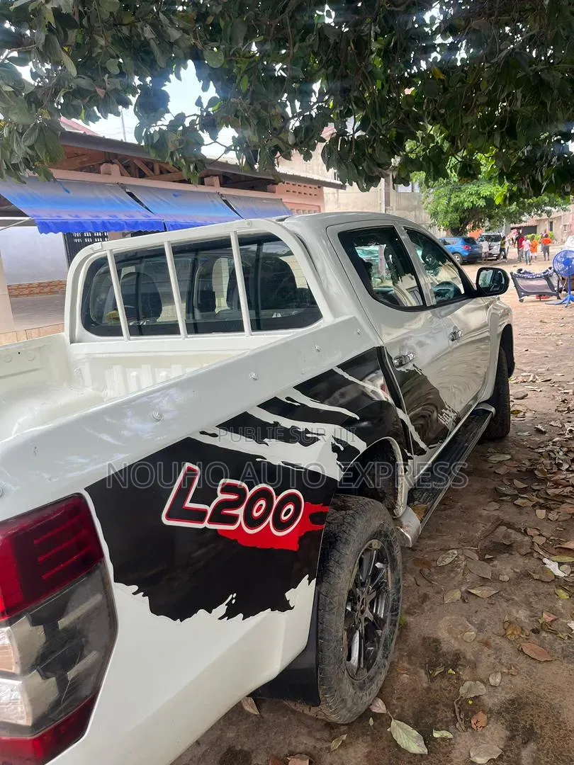 Mitsubishi L200 2020 Blanc