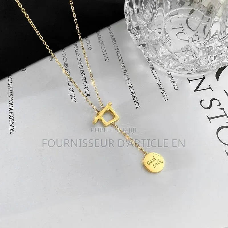 Nouveau Collier Pendentif Rond Porte-Bonheur