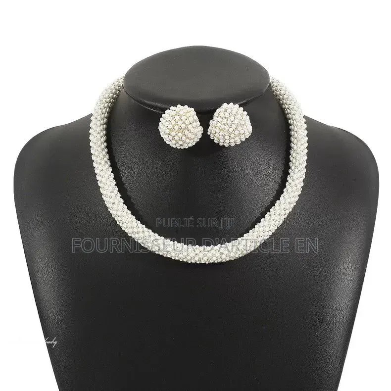 Collier , Boucles d'Oreilles