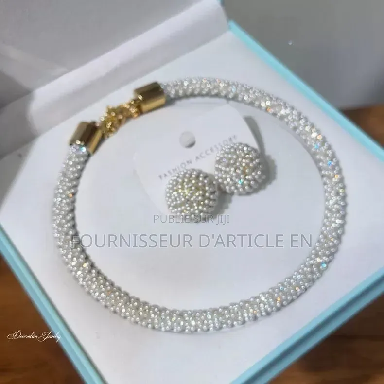 Collier , Boucles d'Oreilles