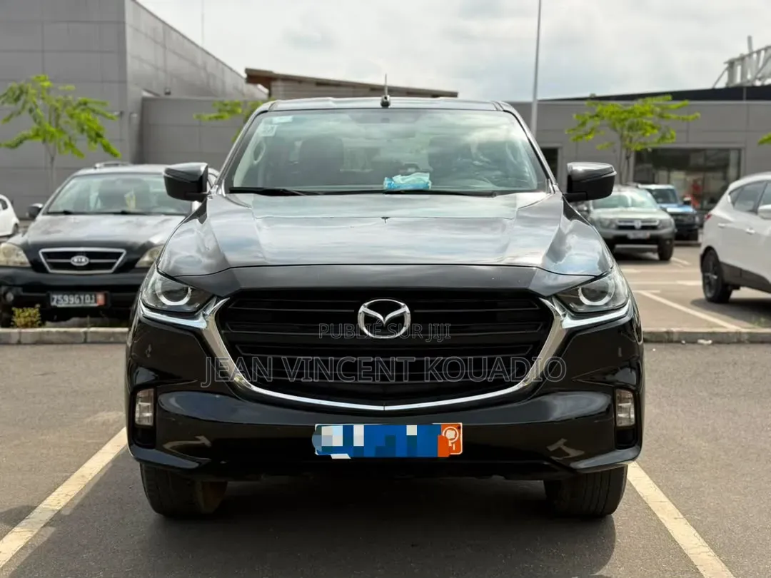 Mazda BT-50 2022 Noir