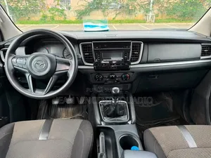 Mazda BT-50 2022 Noir