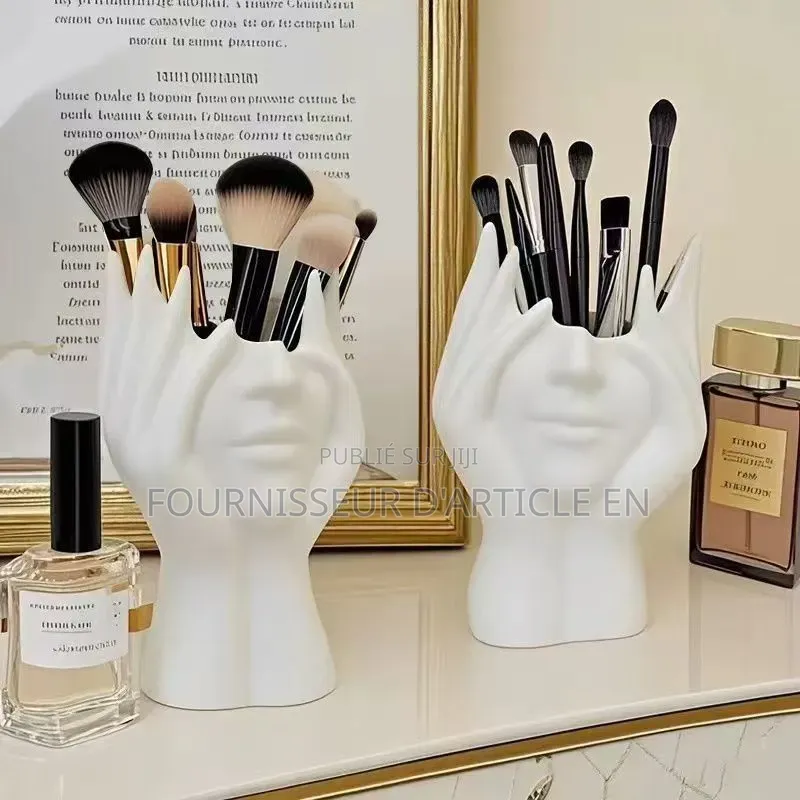Rangement Pour Pinceaux De Maquillage.