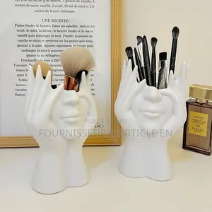 Rangement Pour Pinceaux De Maquillage.