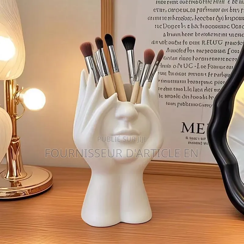 Rangement Pour Pinceaux De Maquillage.