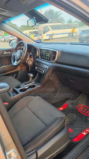 Kia Sportage 2021 Blanc cassé