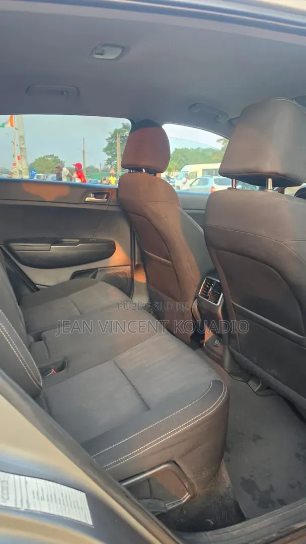 Kia Sportage 2021 Blanc cassé