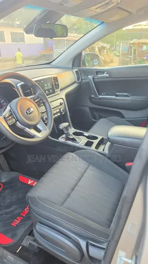 Kia Sportage 2021 Blanc cassé