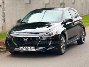 Hyundai Elantra 2019 Noir