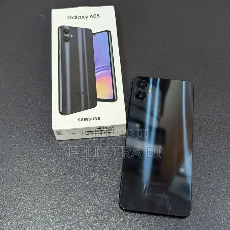 Nouveau Samsung Galaxy A05 128 GB Gris