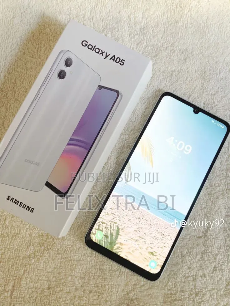 Nouveau Samsung Galaxy A05 128 GB Gris