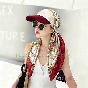 Nouveau Chapeau Imprimé en Tissu Satiné