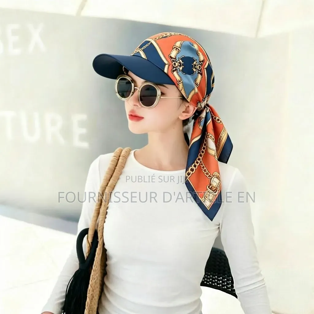 Nouveau Chapeau Imprimé en Tissu Satiné